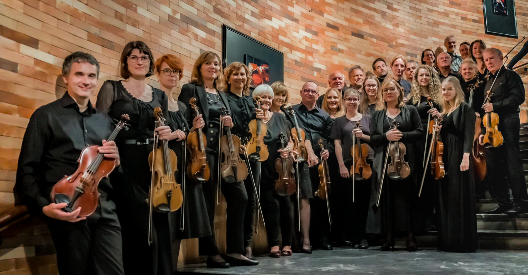 Obalni komorni orkester  - Domov