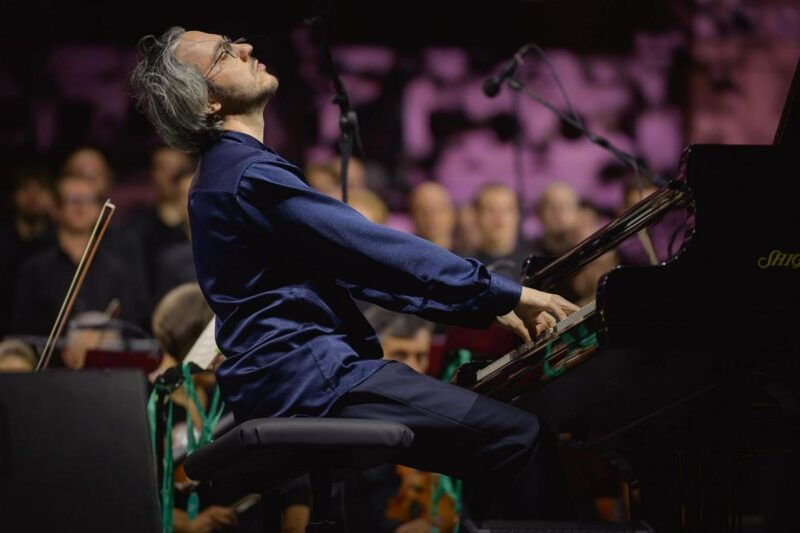 Pianist Aleksander Gadžijev